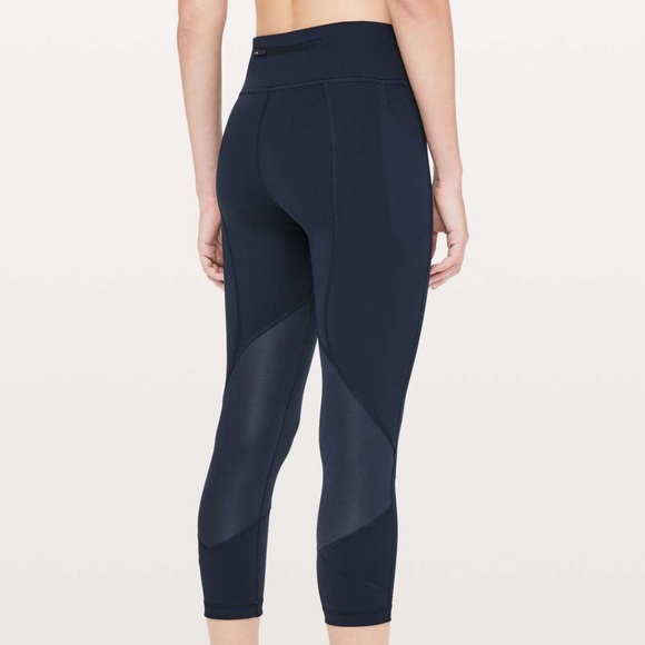 Lululemon Pace Rival Crop *Full-On Luxtreme 22"
True Navy size 6 - Picture 7 of 8
